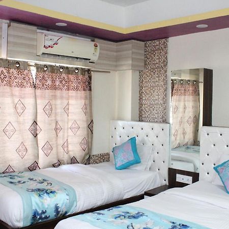 דיברוגר Hotel Square Park מראה חיצוני תמונה