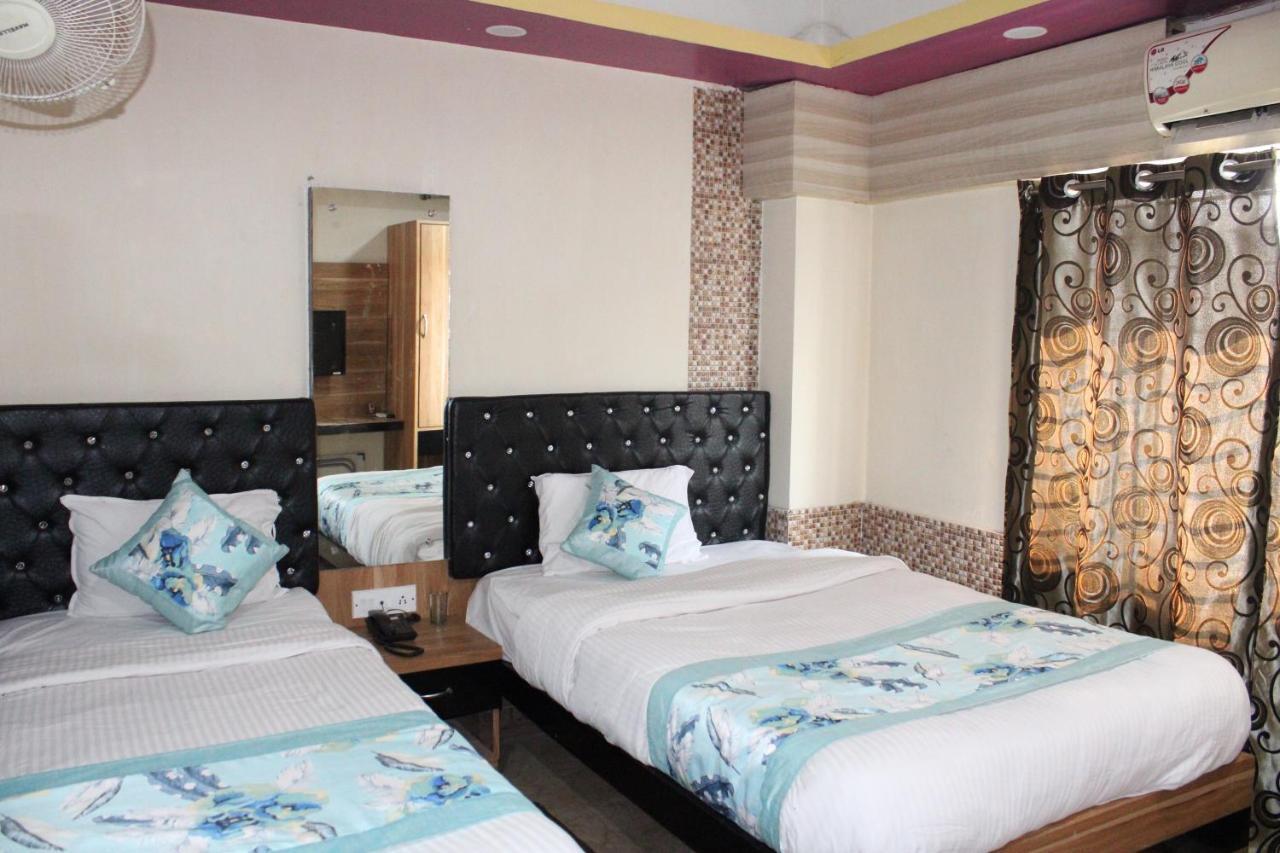 דיברוגר Hotel Square Park מראה חיצוני תמונה