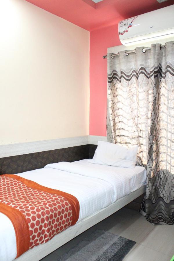 דיברוגר Hotel Square Park מראה חיצוני תמונה